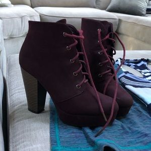 Olsenboye maroon platform booties